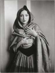 Anaïs Nin in Wrap