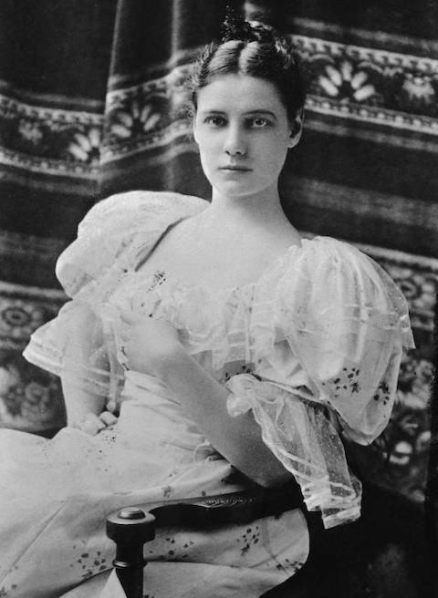 Nellie Bly young