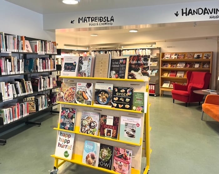 Cookbook section in the Reykjavik main library