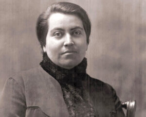 Gabriela Mistral, Latin American Nobel Prize Winner | LiteraryLadiesGuide